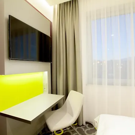 Qubus Hotel Żory Exteriér fotografie